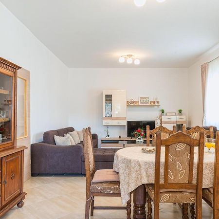 Apartman Tea Привлака Екстер'єр фото