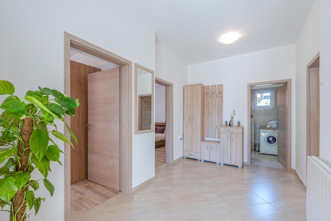 Apartman Tea Привлака Екстер'єр фото