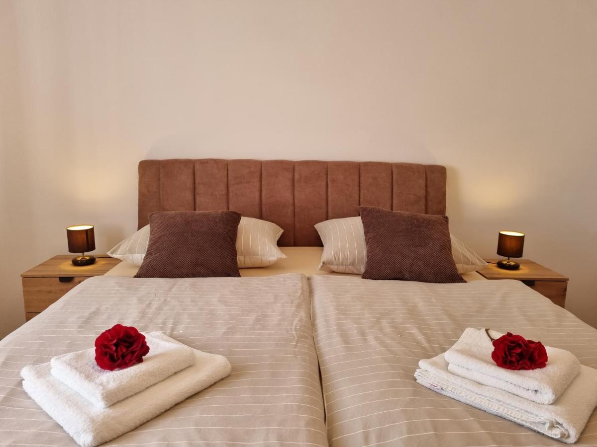 Apartman Tea Привлака Екстер'єр фото